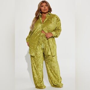 Val Velvet Plisse Pant Set